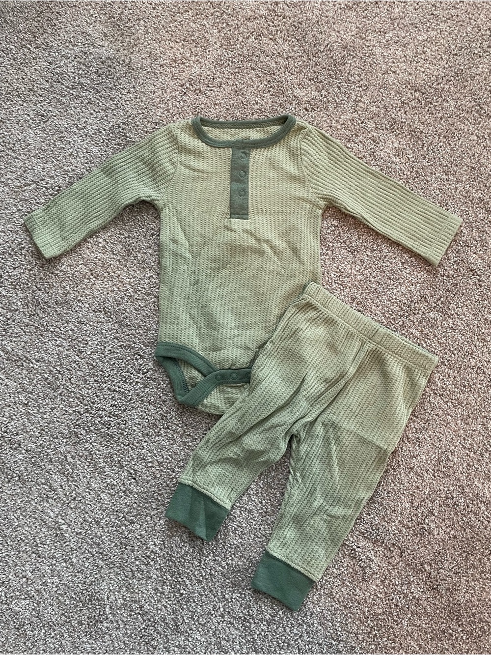 cloud island Green Waffle Knit 2-Piece Baby Set